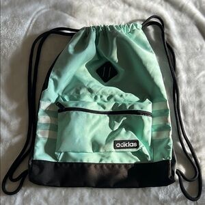 EUC Adidas Unisex Light Green Mint Green and Black Drawstring Backpack 18” 🦖